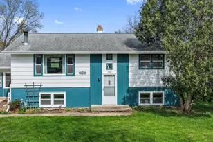 1041 6th St, De Pere, WI 54115 - Photo 3