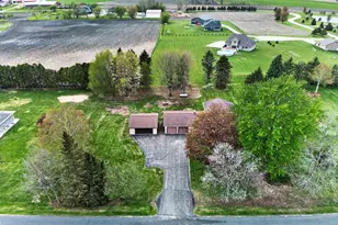 N5782 Fairview Rd, Fond du Lac, WI 54937 - Photo 7