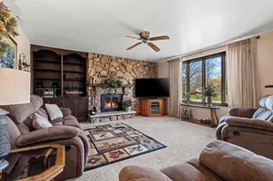 2218 Town Hall Rd, Green Bay, WI 54311 - Photo 7