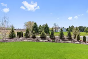 3492 Mayapple Dr, Green Bay, WI 54311 - Photo 33