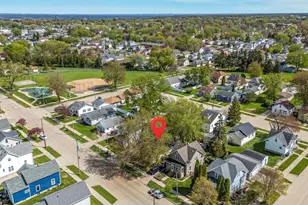821 W 6th Ave, Oshkosh, WI 54902 - Photo 23