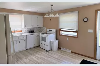 328 N Roger Street, Kimberly, WI 54136 - Photo 5