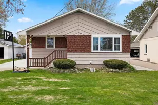 221 River Heights, Shawano, WI 54166 - Photo 3