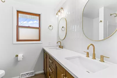 838 Marydale Drive, Green Bay, WI 54313 - Photo 9