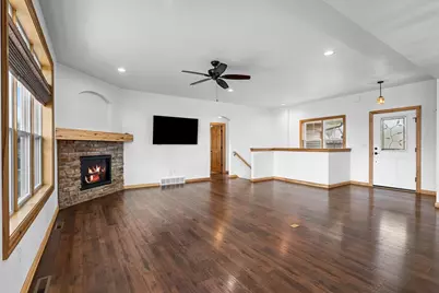 3515 Mayapple Drive, Green Bay, WI 54311 - Photo 3