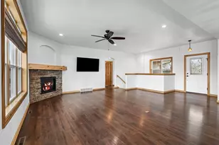 3515 Mayapple Dr, Green Bay, WI 54311 - Photo 3