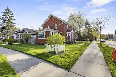 1305 Lawrence Street, Appleton, WI 54914 - Photo 3