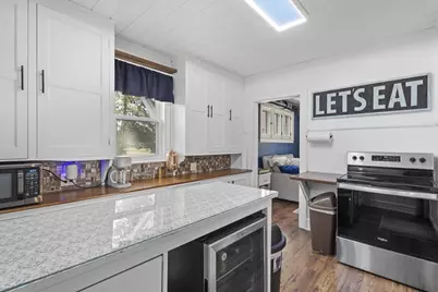 1305 Lawrence Street, Appleton, WI 54914 - Photo 17