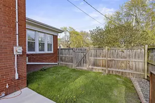 1305 Lawrence St, Appleton, WI 54914 - Photo 51