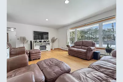 929 Edgewood Circle, Marinette, WI 54143 - Photo 5