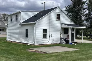 124 Cecil St, Neenah, WI 54952 - Photo 9