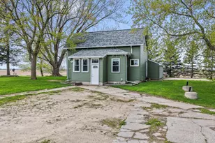 4335 Depere Rd, Denmark, WI 54208 - Photo 3