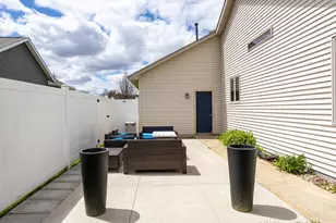 N1734 Hot Springs Ct, Greenville, WI 54942 - Photo 5