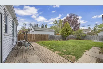 649 Indiana Avenue, West Bend, WI 53095 - Photo 7