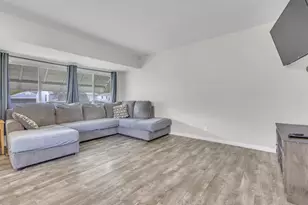 649 Indiana Ave, West Bend, WI 53095 - Photo 13