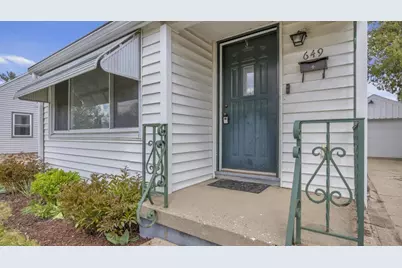 649 Indiana Avenue, West Bend, WI 53095 - Photo 11