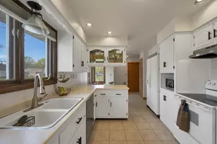 1318 Oregon St, Green Bay, WI 54303 - Photo 13