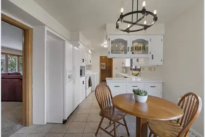 1318 Oregon Street, Green Bay, WI 54303 - Photo 9