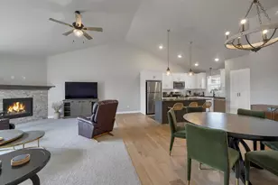 829 Sharon Ln, Pulaski, WI 54162 - Photo 13