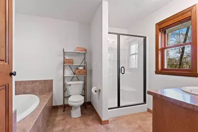 2460 Warm Meadows Drive, Green Bay, WI 54303 - Photo 17