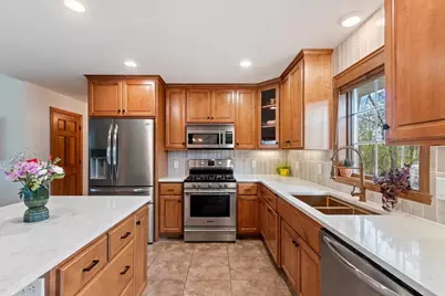 2460 Warm Meadows Drive, Green Bay, WI 54303 - Photo 9