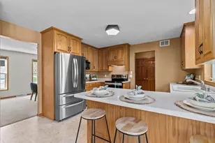 W5894 Sweet Clover Dr, Appleton, WI 54915 - Photo 11