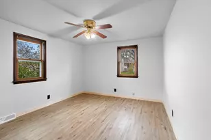 1175 Thomas St, Green Bay, WI 54303 - Photo 11