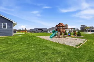 2359 Tigerwood Trl, De Pere, WI 54115 - Photo 27