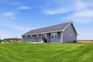 2359 Tigerwood Trl, De Pere, WI 54115 - Photo 25