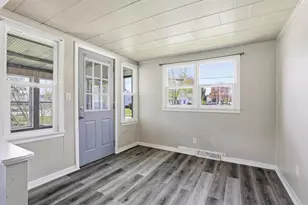400 Dakota St, Oshkosh, WI 54902 - Photo 5
