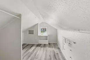 400 Dakota St, Oshkosh, WI 54902 - Photo 21