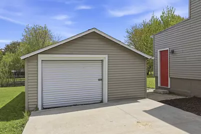 400 Dakota Street, Oshkosh, WI 54902 - Photo 27