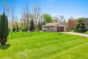 5023 Country Breeze Ln, Larsen, WI 54947 - Photo 19