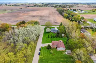 5023 Country Breeze Ln, Larsen, WI 54947 - Photo 77