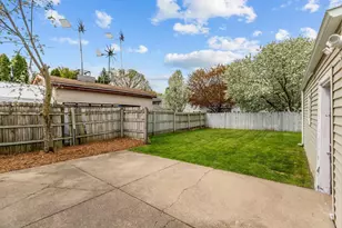 226 Gruenwald Ave, Neenah, WI 54956 - Photo 31