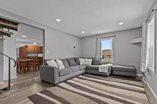 226 Gruenwald Ave, Neenah, WI 54956 - Photo 5