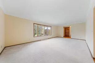 6283 N Rosewood Dr, Appleton, WI 54913 - Photo 17