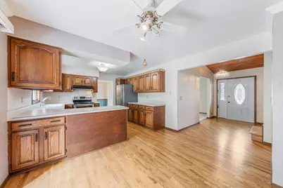 6283 N Rosewood Drive, Appleton, WI 54913 - Photo 7