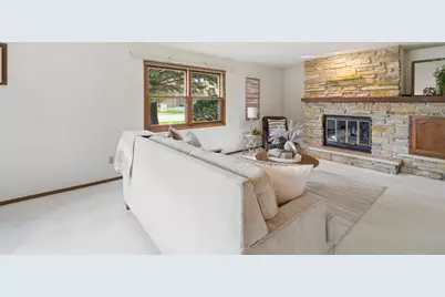 940 Babcock Street #98, Neenah, WI 54956 - Photo 11