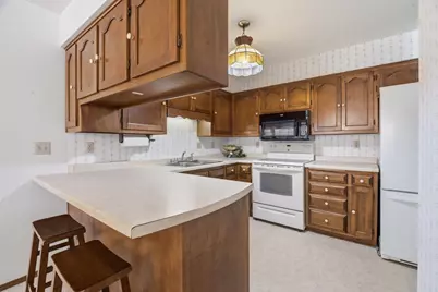 940 Babcock Street #98, Neenah, WI 54956 - Photo 7