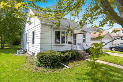 1715 Delaware Street, Oshkosh, WI 54902 - Photo 31