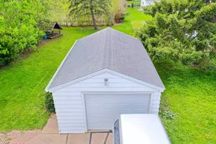 1715 Delaware St, Oshkosh, WI 54902 - Photo 35