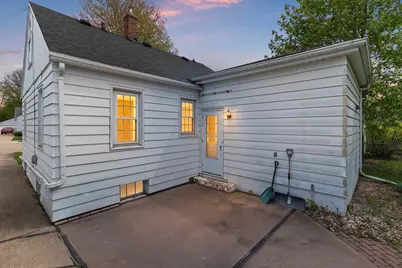 1715 Delaware Street, Oshkosh, WI 54902 - Photo 29