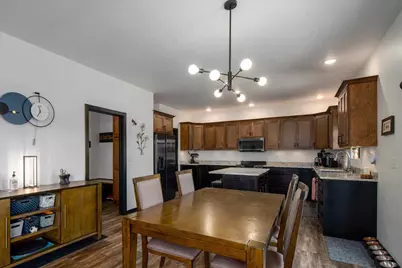 901 Clover Court, Menasha, WI 54952 - Photo 9