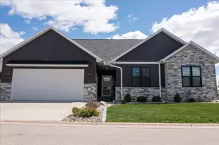 901 Clover Ct, Menasha, WI 54952 - Photo 47