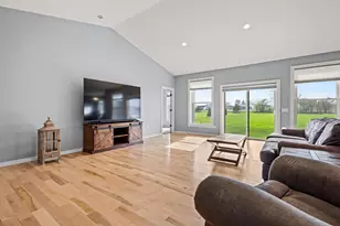 1765 Honor St, Neenah, WI 54956 - Photo 19
