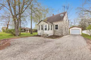 512 E Allouez Ave, Green Bay, WI 54301 - Photo 3