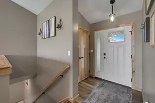 1724 Bridge Port Cir, De Pere, WI 54115 - Photo 3