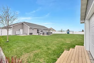 1724 Bridge Port Cir, De Pere, WI 54115 - Photo 47