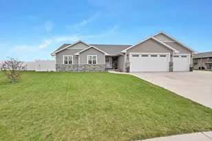 1724 Bridge Port Cir, De Pere, WI 54115 - Photo 55